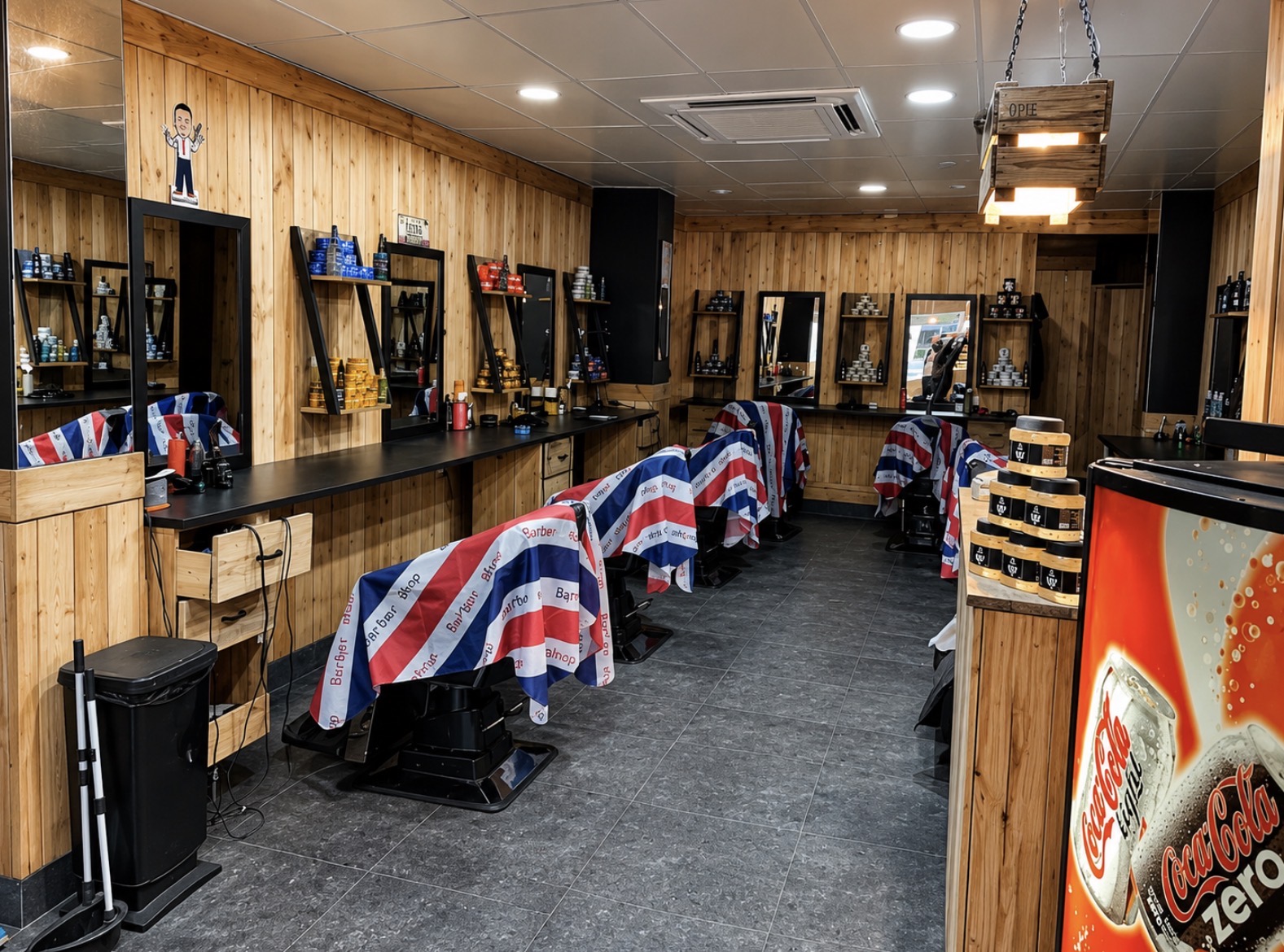 Kapsalon Adel interieur